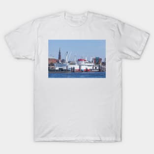 Elbe; Ship; Steam boat; Museum ship; Cap San Diego; Hafencity; Hamburg T-Shirt